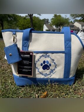 Betsey Johnson Pet Carrier Blue Canvas Dog Cat Bag Up To 16 lbs New Cute